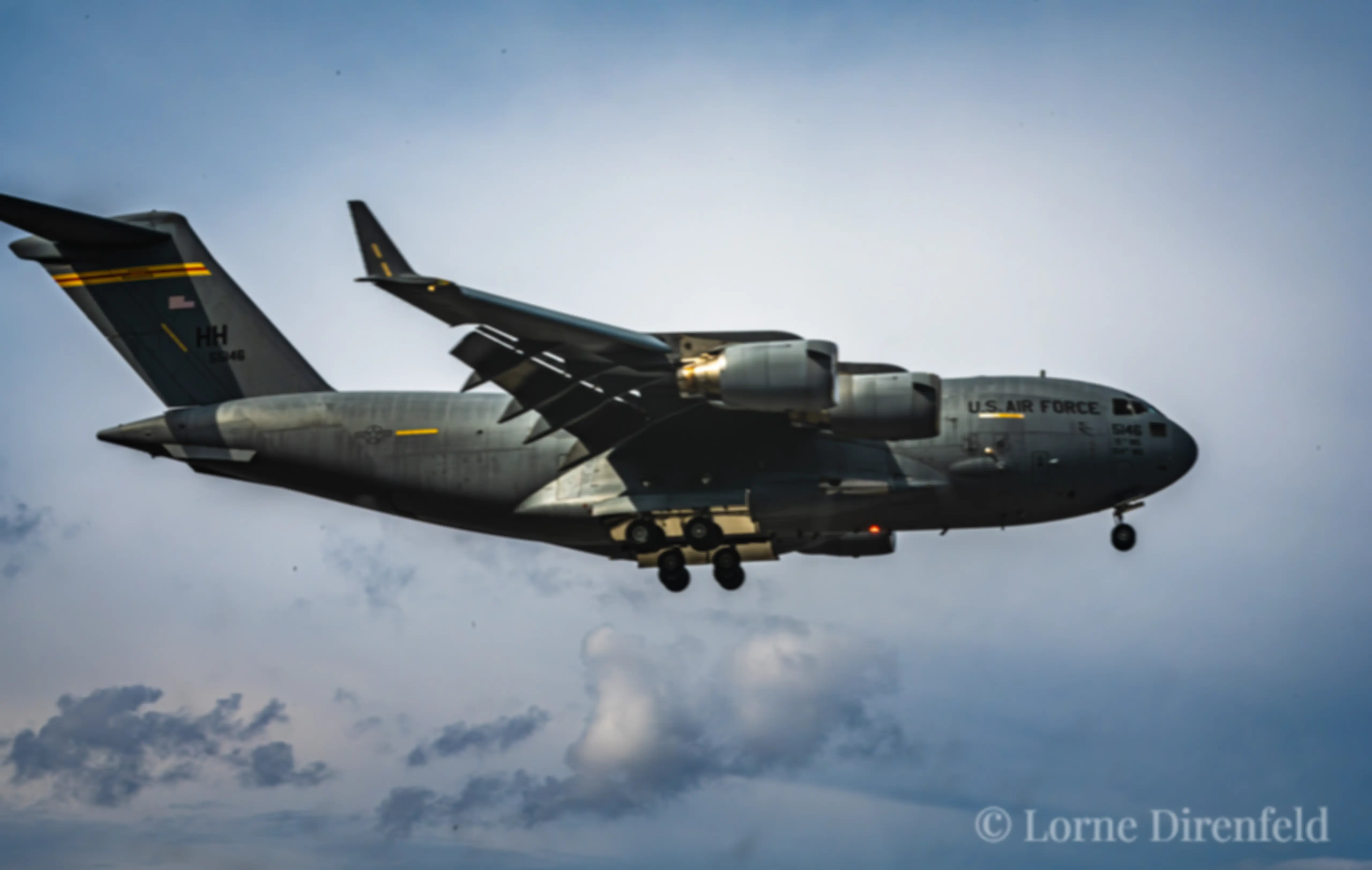 C17 Globemaster III configured for landing