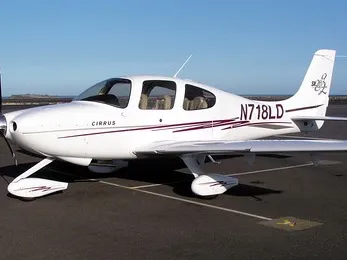 Airplane Cirrus N718LD